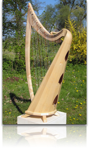 Harfe aus Ahornholz